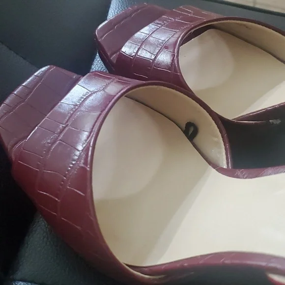 Guess 5" Heels - Picture 7 of 10